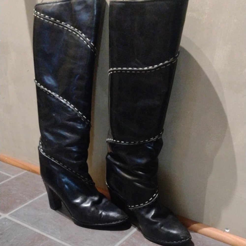 Vintagw Black Knee-High Italians Leather Boots Size 9.5